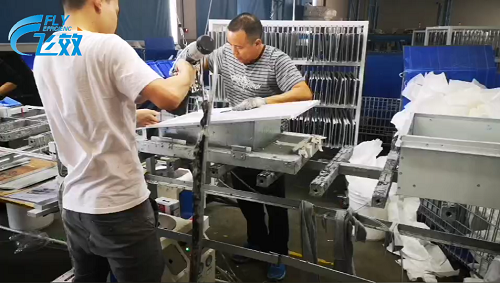 通訊設(shè)備氣動(dòng)拉釘機(jī)使用現(xiàn)場(chǎng)