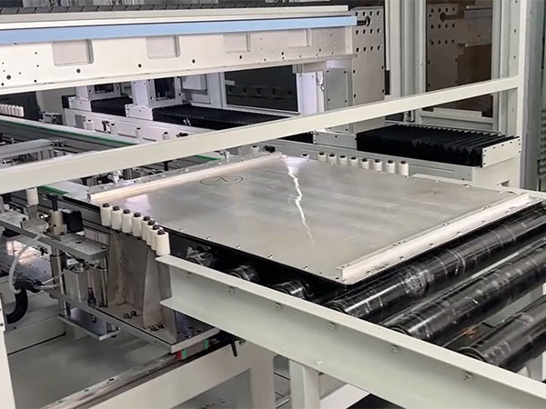 大型龍門式鉚螺母